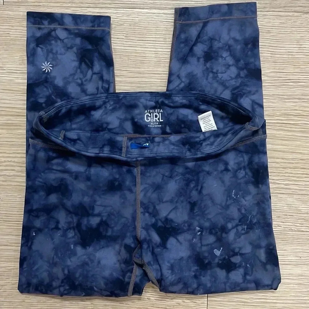 Athleta girl, blue tie-dye, cropped capri leggings size XL/14